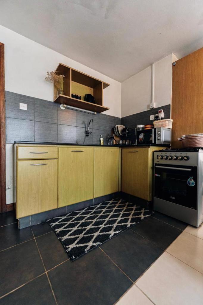 Moa Mvuli Fully Furnished Apartment 나이로비 외부 사진